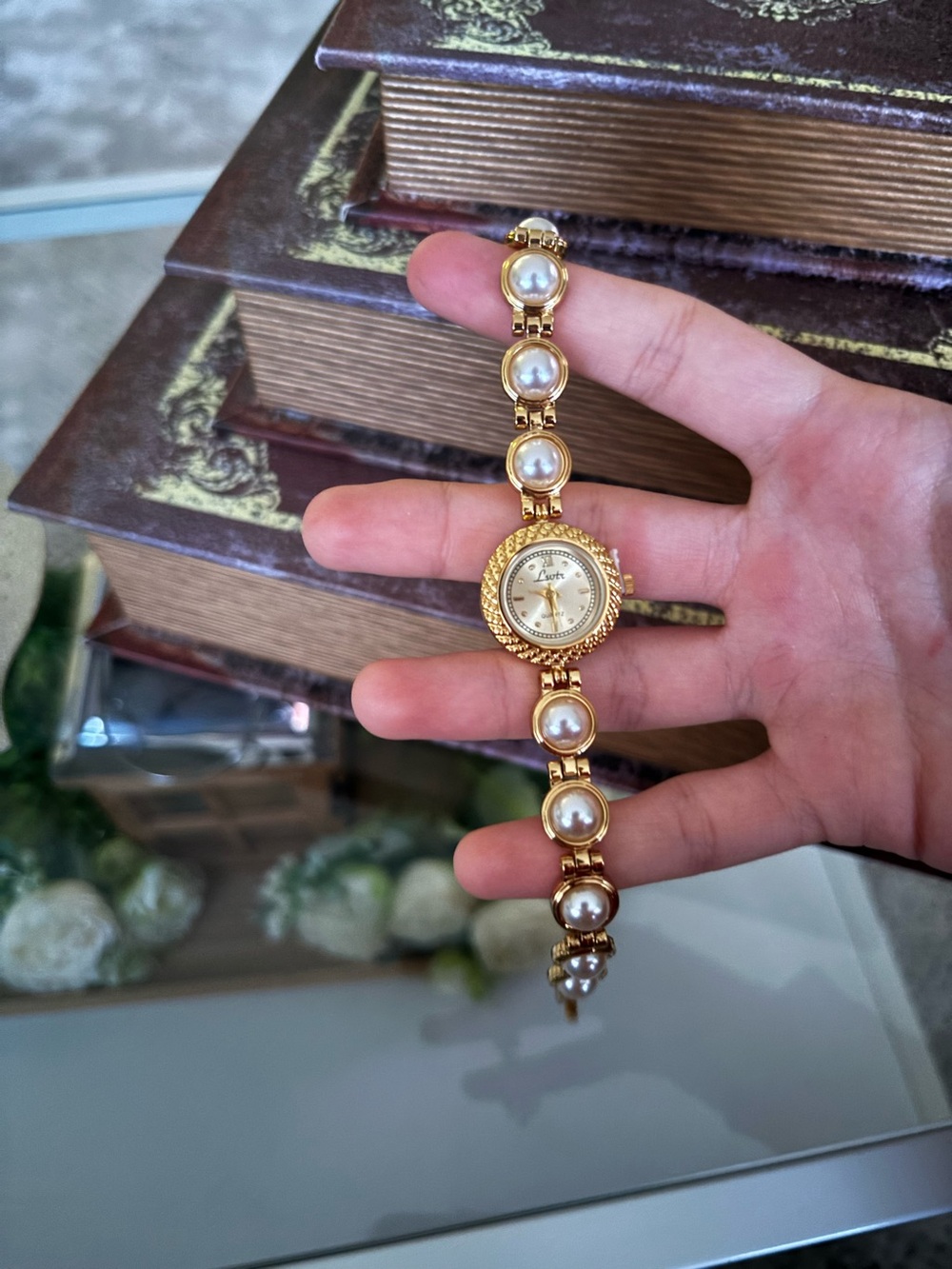 Gold Pearl Link Bracelet Watch - Women's Elegant Timepiece
